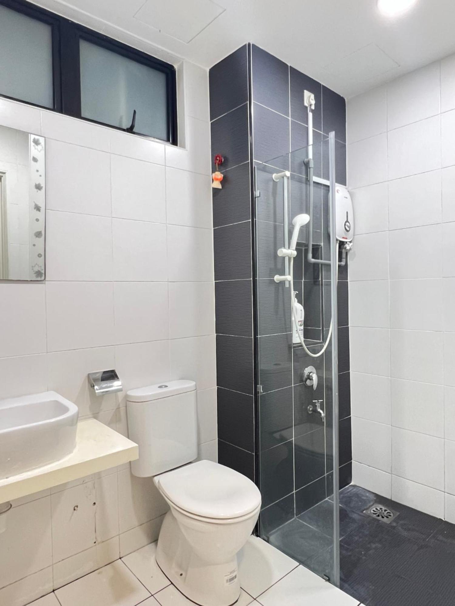 Platino 2 For 4px Near Paradigm Mall Johor Bahru
