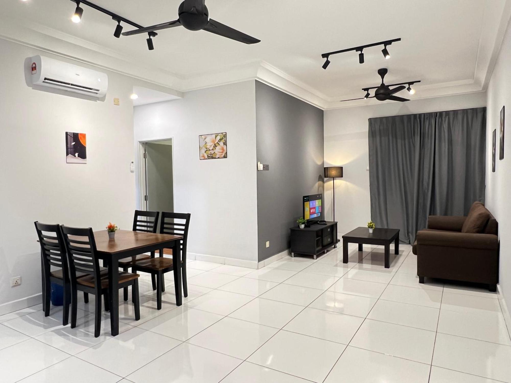 Platino 2 For 4px Near Paradigm Mall Apartemen