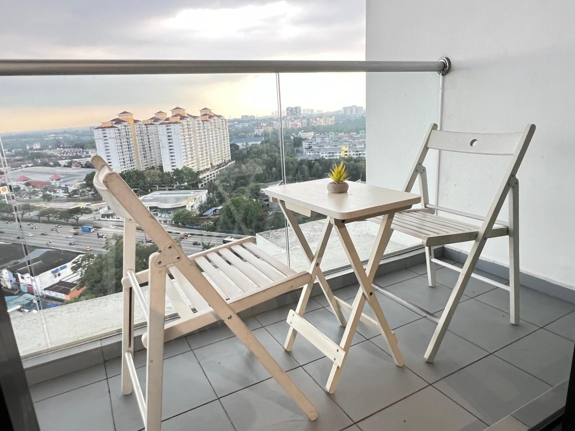 Apartemen Platino 2 For 4px Near Paradigm Mall *